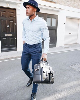 С чем носить темно-синюю шерстяную шляпу мужчине