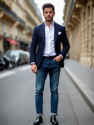 С чем носить темно-синюю шерстяную куртку мужчине