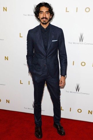 С чем носить темно-синий шерстяной костюм