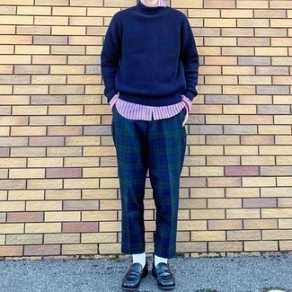 С чем носить темно-синюю шерстяную водолазку мужчине