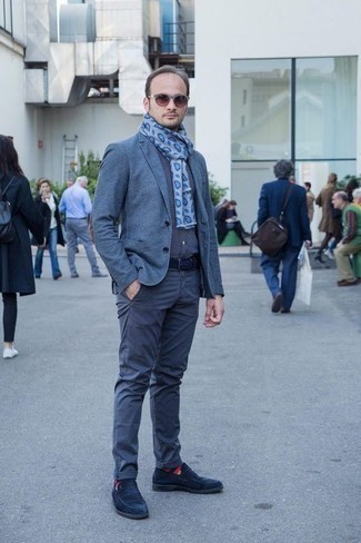 С чем носить темно-синий замшевый плетеный ремень мужчине