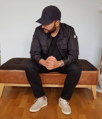 С чем носить нейлоновую куртку-рубашку мужчине