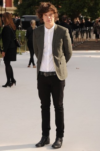 Какие ботинки челси носить с оливковым пиджаком мужчине