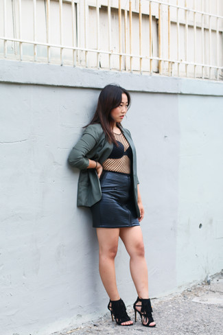 С чем носить оливковый пиджак женщине