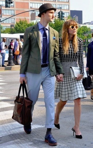 Как носить оливковый пиджак с белыми брюками чинос