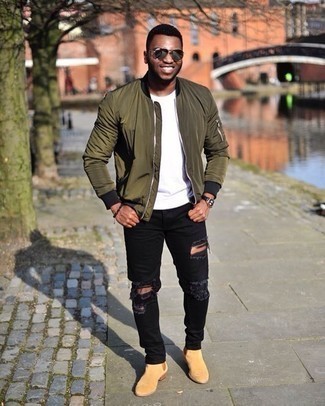 Какие ботинки челси носить с оливковым бомбером мужчине