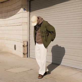 Какие брюки чинос носить с оливковым бомбером