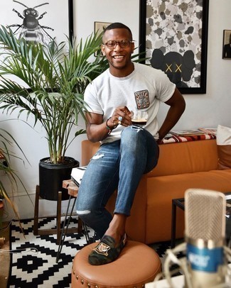 С чем носить оливковые лоферы из плотной ткани с камуфляжным принтом мужчине