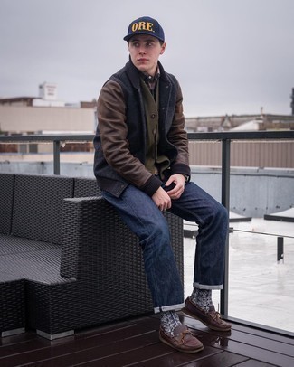 С чем носить оливковый кардиган мужчине