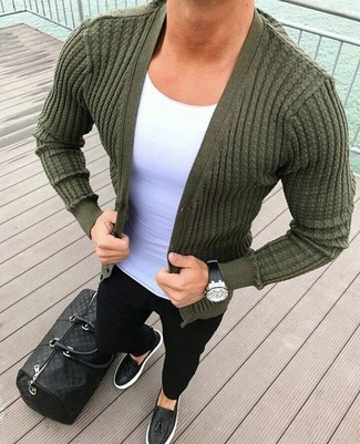 Какие лоферы носить с оливковым кардиганом мужчине