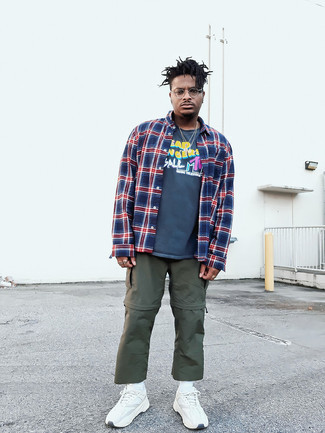 Какие кроссовки носить с оливковыми брюками карго