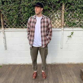 Какие ботинки дезерты носить с оливковыми брюками карго