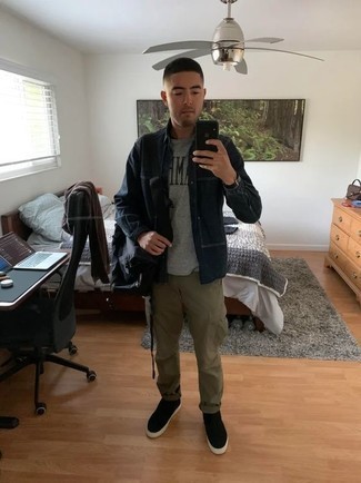 Какие слипоны носить с оливковыми брюками карго