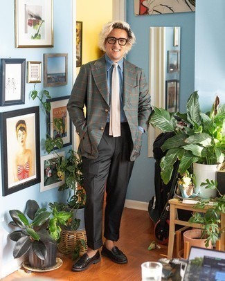 С чем носить оливковый пиджак в клетку мужчине