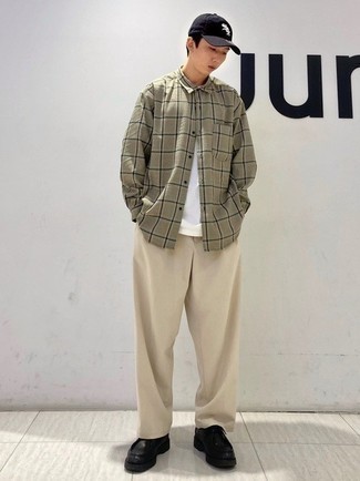 С чем носить оливковую рубашку с длинным рукавом в клетку мужчине