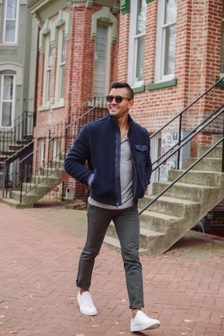 Какие бомберы носить с оливковыми брюками чинос