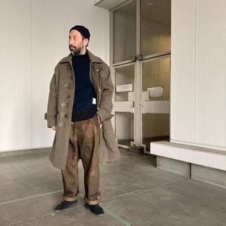 Какие дафлкоты носить с оливковыми брюками чинос