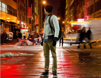 Какие высокие кеды носить с оливковыми брюками чинос