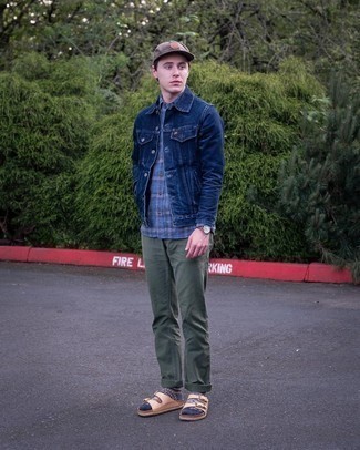 Какие сандалии носить с оливковыми брюками чинос