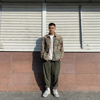 С чем носить оливковые вельветовые брюки чинос