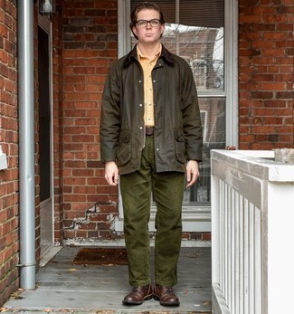 С чем носить оливковые вельветовые брюки чинос