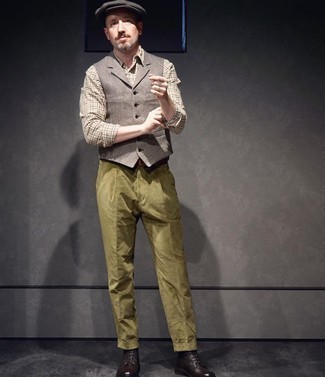 С чем носить оливковые вельветовые брюки мужчине