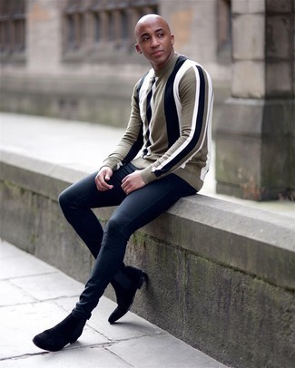 С чем носить оливковый свитер с круглым вырезом мужчине