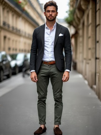 С чем носить оливковые классические брюки мужчине