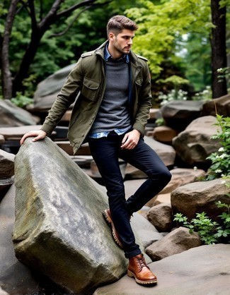 Какие повседневные ботинки носить с оливковой полевой курткой