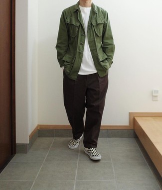 С чем носить оливковую полевую куртку