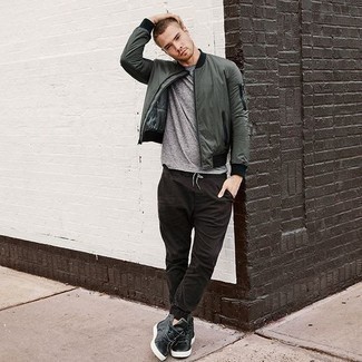 Какие бомберы носить с оливковыми высокими кедами мужчине