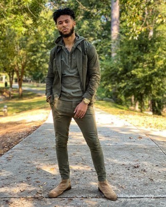 Какие брюки чинос носить с оливковым худи