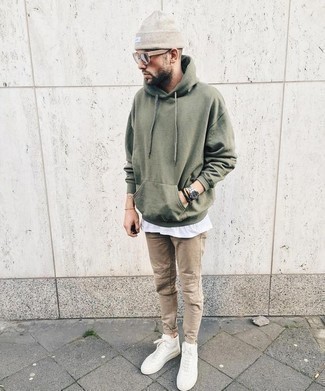 С чем носить оливковый худи мужчине
