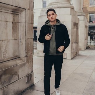 С чем носить оливковый худи мужчине