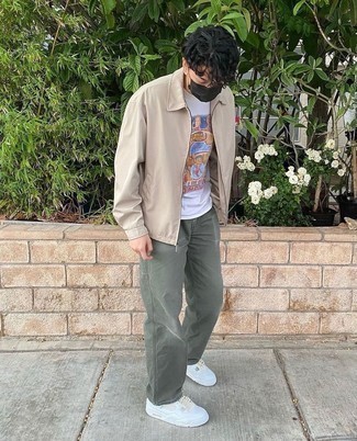 С чем носить оливковые джинсы мужчине