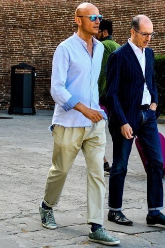 С чем носить оливковые низкие кеды мужчине