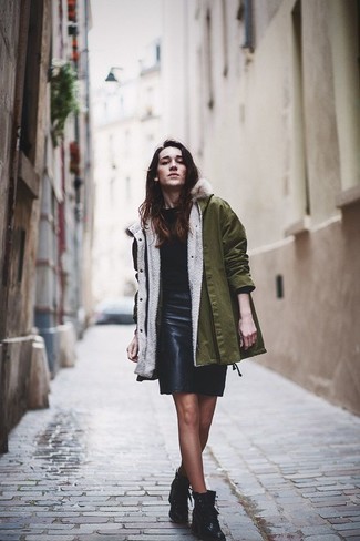 С чем носить оливковую парку женщине