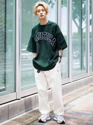 С чем носить оливковую футболку с принтом мужчине