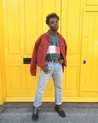 С чем носить оливковую футболку с принтом мужчине