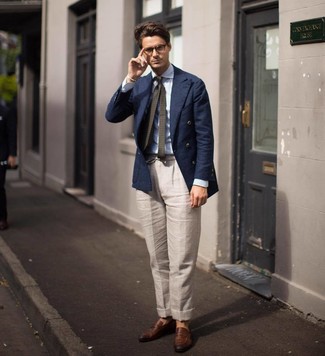 С чем носить оливковый галстук с принтом мужчине