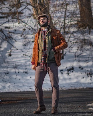 С чем носить оливковую стеганую куртку мужчине