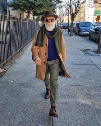 С чем носить оливковый шарф мужчине