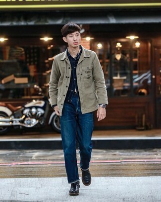 Какие джинсовые куртки носить с оливковой курткой-рубашкой мужчине