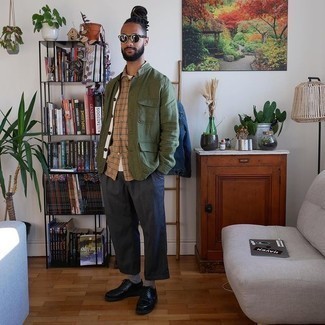 Какие туфли дерби носить с оливковой курткой-рубашкой