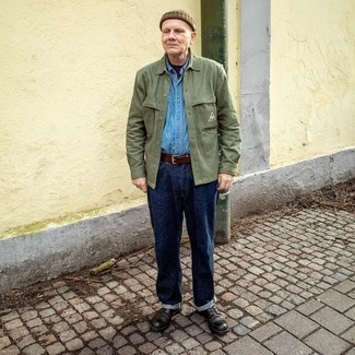 Какие джинсы носить с оливковой курткой-рубашкой мужчине