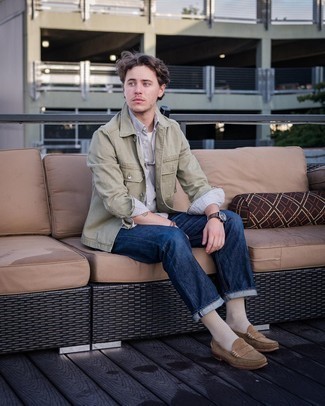 Какие лоферы носить с оливковой курткой-рубашкой мужчине