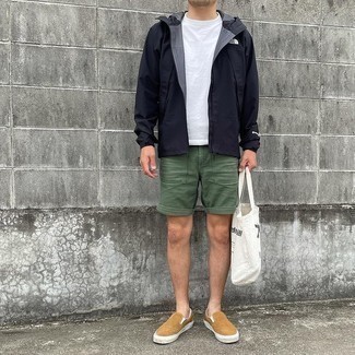 Какие слипоны носить с оливковыми шортами мужчине