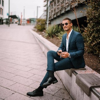 Какие туфли дерби носить с оливковым костюмом