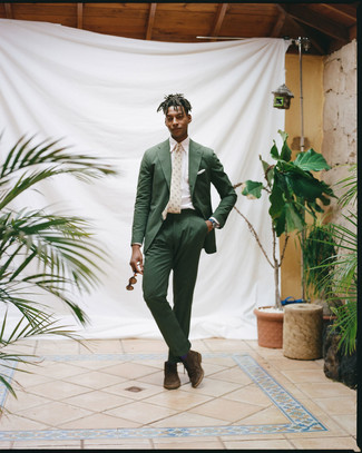 Какие ботинки дезерты носить с оливковым костюмом