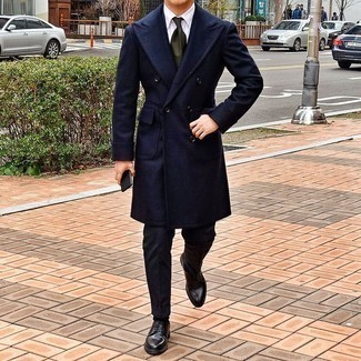 С чем носить оливковый галстук мужчине